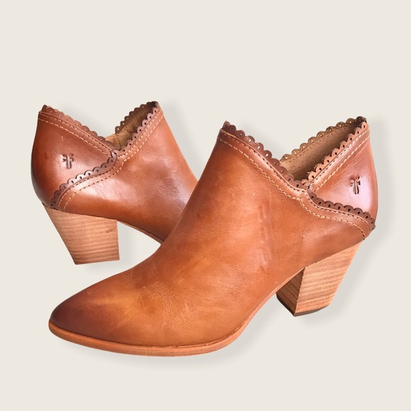 Frye Reed Scallop Cognac Leather Heeled Ankle Boot - Picture 9 of 16
